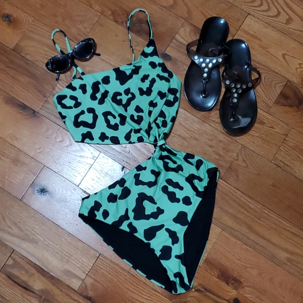 💚Beach Riot Leopard Print One Piece - Picture 3 of 9
